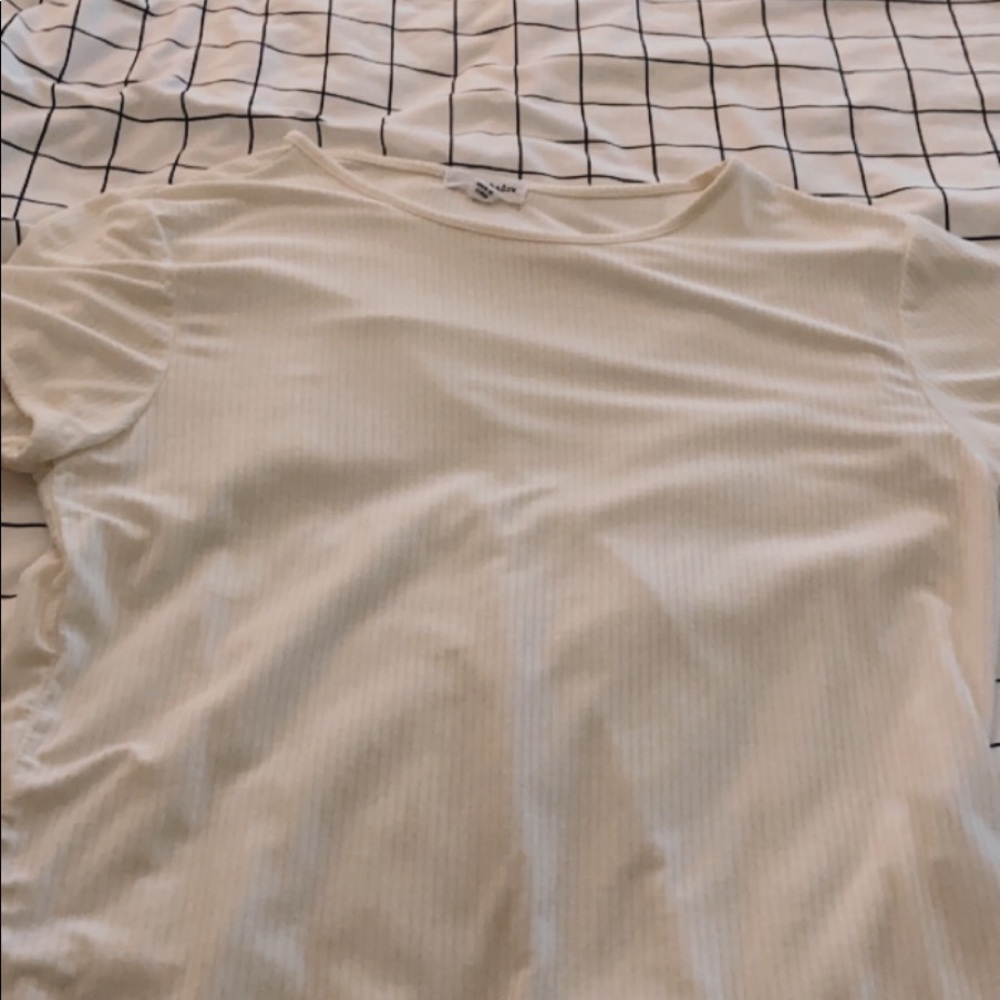 Cropped ribbed cream/soft white colored shirt